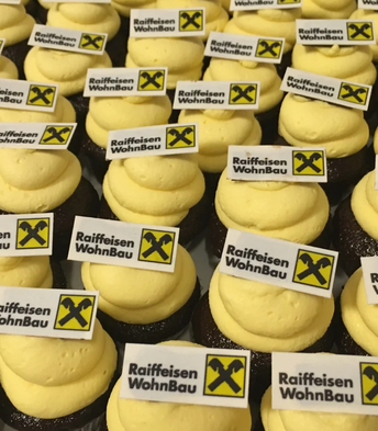 Firmencupcakes mit Logo